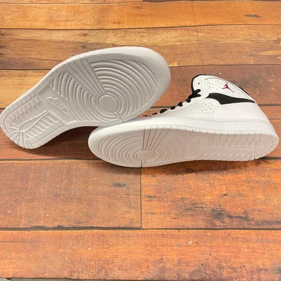 Jordan Men's Access White/Black Basketball Shoes - Picture 6 of 6